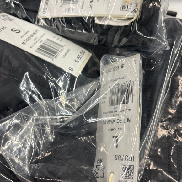 New with Tags Adidas Mens Tiro Woven Pants in Black - Picture 3 of 3